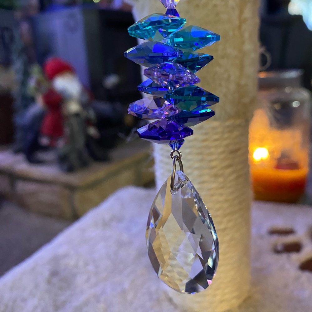 Austrian Crystal Cascade to Hang - Picture 3 of 5